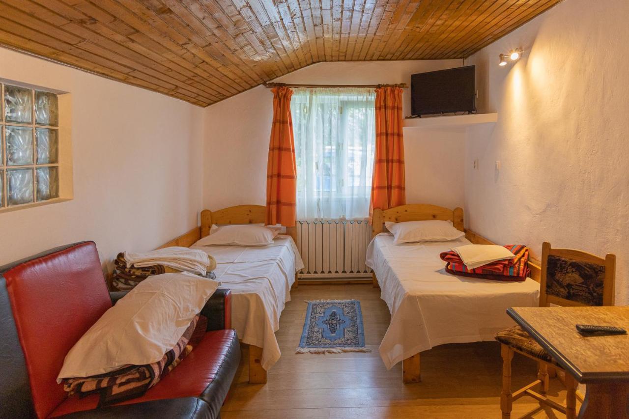 Buşteni 布什泰尼蒙坦旅馆酒店 外观 照片
