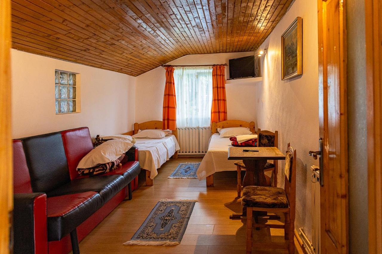 Buşteni 布什泰尼蒙坦旅馆酒店 外观 照片